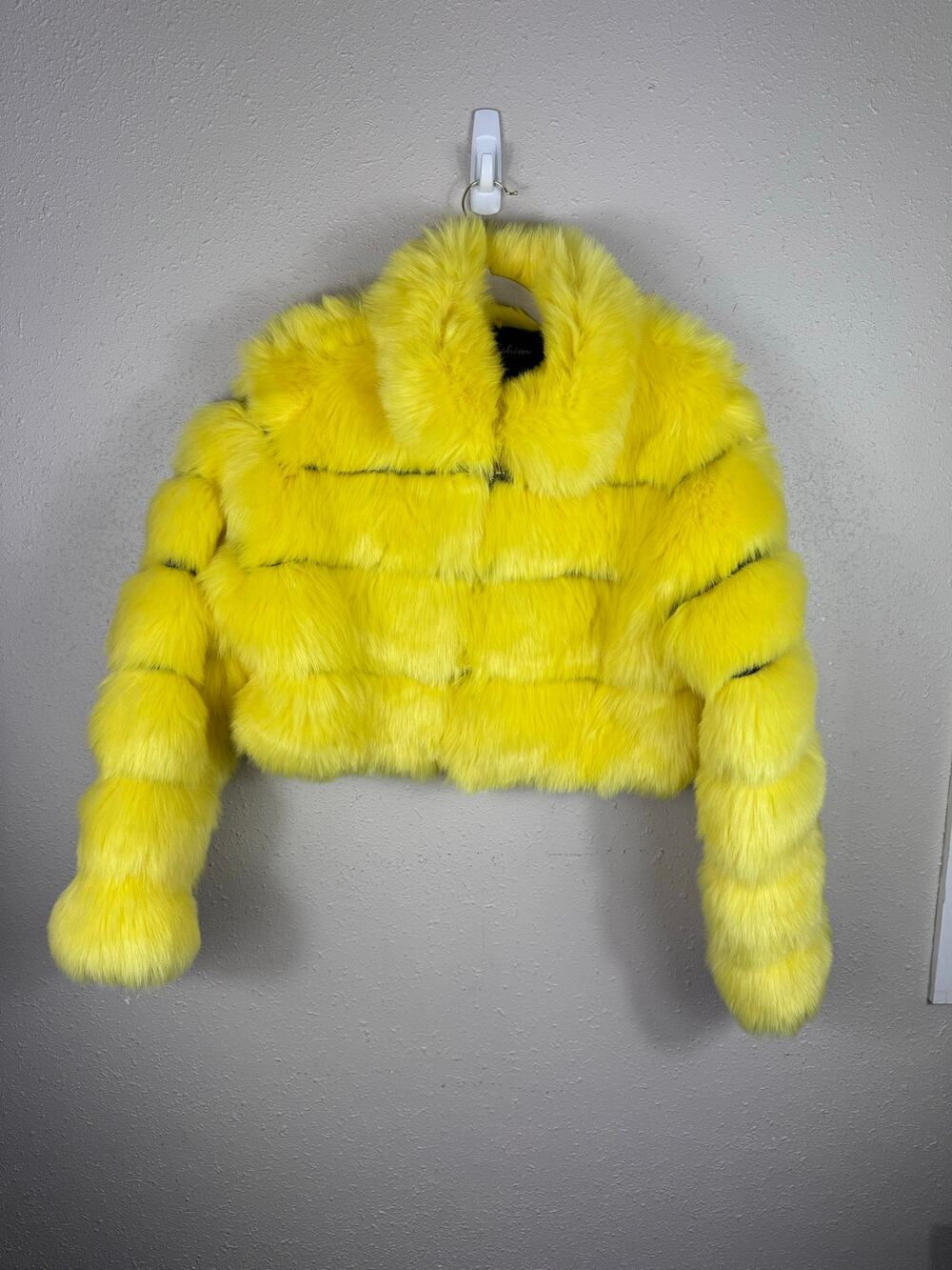 Fashion Yellow Faux Fur Cropped Coat Womens Size Large